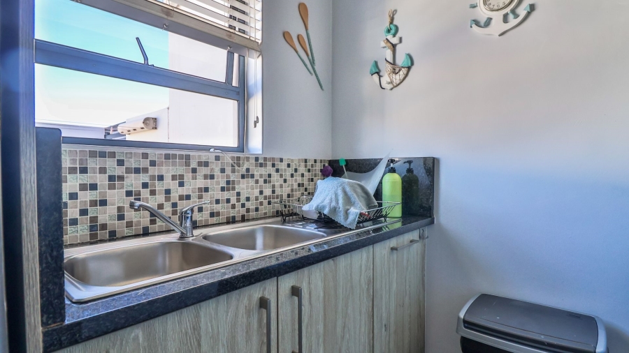 3 Bedroom Property for Sale in Golden Mile Western Cape